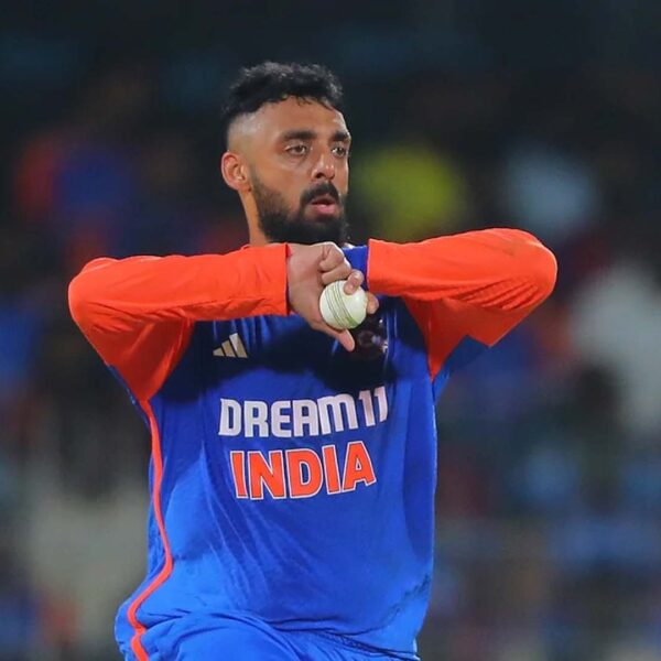 फाइनल से पहले वरुण चक्रवर्ती पर संकट, प्रैक्टिस…