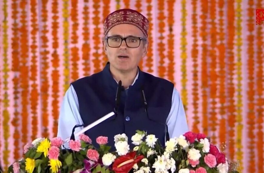 सीजफायर की पहल करें पीएम मोदी, युद्ध जल्द खत्म हो: उमर अब्दुल्ला