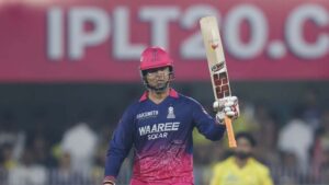 RR vs CSK: वैभव सूर्यवंशी का तूफान, सचिन&hellip;