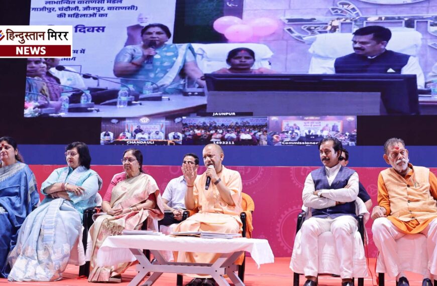 अंतरराष्ट्रीय महिला दिवस पर लखनऊ में मुख्यमंत्री ने वीडियो कॉन्फ्रेंसिंग के जरिए प्रदेशभर की महिलाओं से की बात
