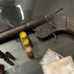 सनसनी: एएमयू छात्र के कमरे से हथियार व नकली नोट बरामद