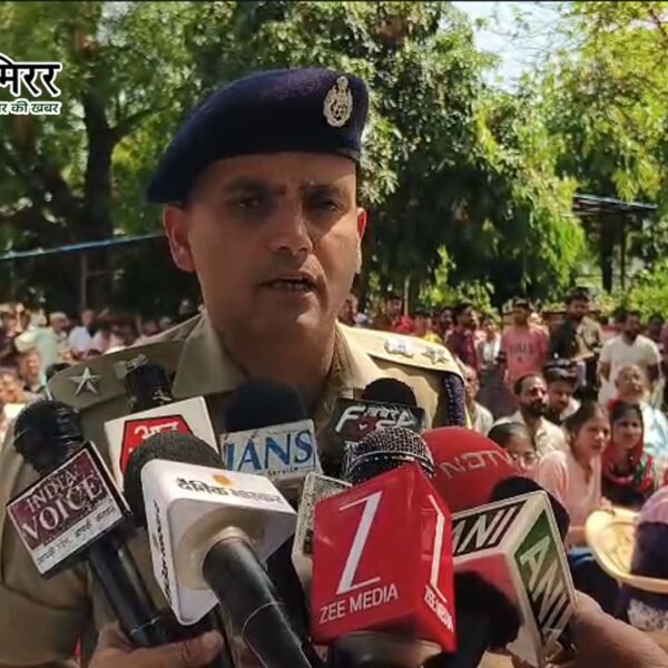 अलीगढ़ पुलिस की बड़ी सफलता: 235 खोए मोबाइल&hellip;