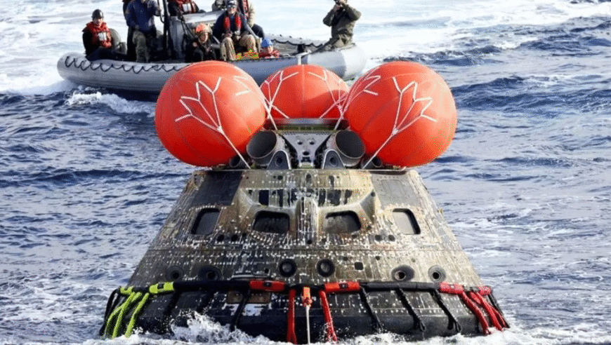 चांद से लौटी इंसानी जीत: 54 साल बाद इतिहास रचकर धरती पर उतरा