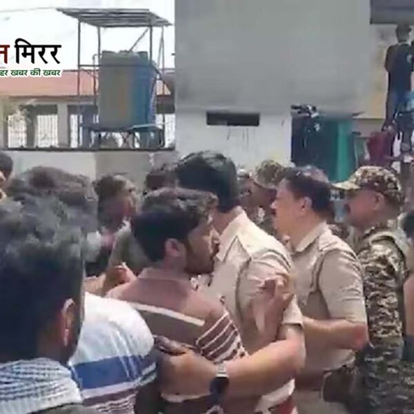 बंगाल में चुनावी हिंसा: BJP विधायक के घर&hellip;