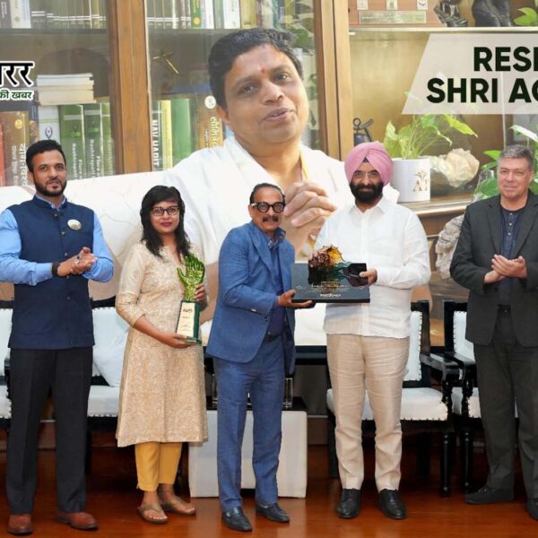 आचार्य बालकृष्ण को ‘विश्व आयुर्वेद रत्न’ सम्मान, वैश्विक…