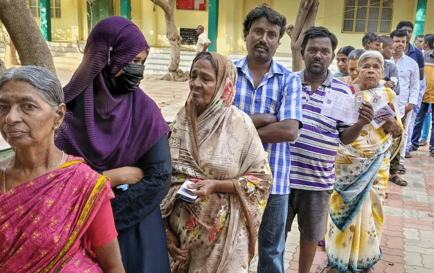 पश्चिम बंगाल: 15 बूथों पर कल री-पोलिंग, चुनाव आयोग का बड़ा फैसला
