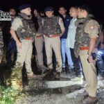 अलीगढ़ में पुलिस मुठभेड़ में दो इनामी बदमाश ढेर, महिलाओं से लूटते थे गहने