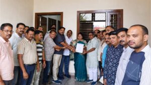 स्मार्ट मीटर के विरोध में सासनी गेट औद्योगिक&hellip;