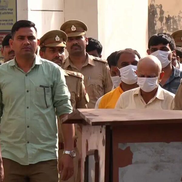 राम मंदिर दान गबन मामला: 79.85 लाख की&hellip;
