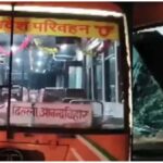 एटा :खड़ी रोडवेज बस में पीछे से घुसा तेज रफ्तार कंटेनर, 4 की मौत, 11 घायल