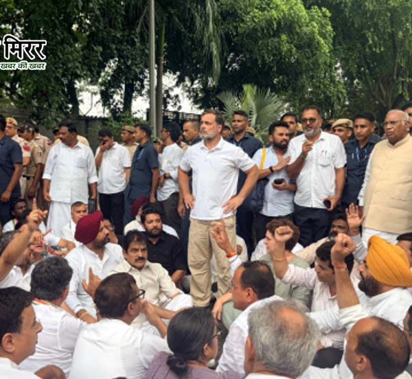 PM आवास के बाहर कांग्रेस का धरना, NEET…