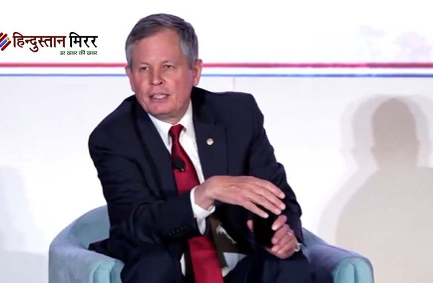 भारत पर भरोसा, चीन पर नहीं! अमेरिकी सीनेटर बोले- चीन जाते समय फोन छोड़ देता हूं, भारत साथ लेकर आता हूं