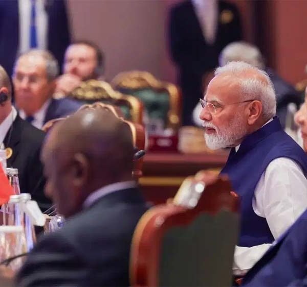 तीन दिन, 15 वन-टू-वन बैठकें और दुनिया ने&hellip;