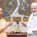 मोदी-योगी की एक घंटे से ज्यादा बैठक, यूपी के चुनावी समीकरणों पर मंथन