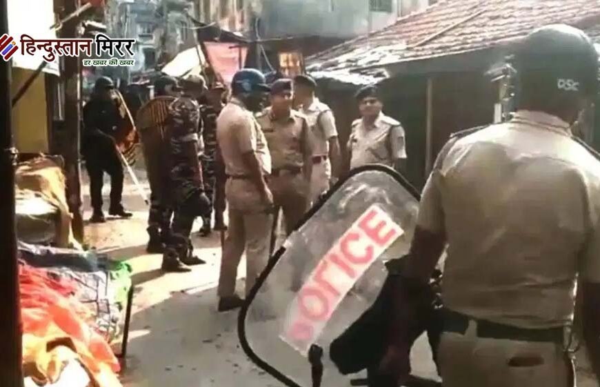 विजयादशमी के बैनर पर बवाल, भाजपा-टीएमसी समर्थकों में मारपीट
